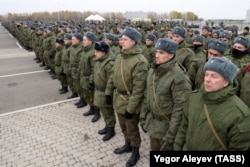 Мобилизацияланған сарбаздар өздігінен өзгеріс әкелмейді дейді әскери сарапшы. Оның сөзінше, әскердің әлеуетіне сарбаздардың біліктілігімен бірге, жабдықтау, логистика секілді факторлар да әсер етеді.