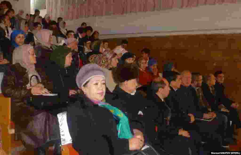 Kyrgyzstan - Uzbek literary meeting in Osh